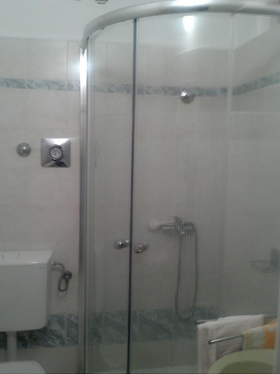 Tivoli Apartment Ичичи Номер фото